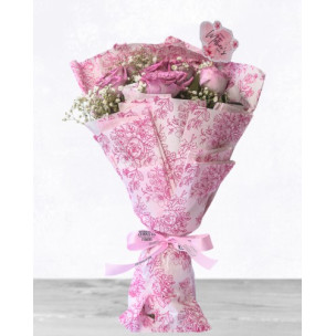 Elegant Pink Rose Bouquet