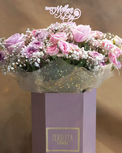 Pink Roses Bouquet with Zerritta Box