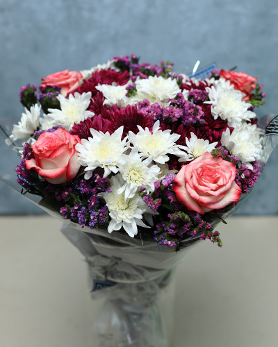 Majestic Hand-Tied