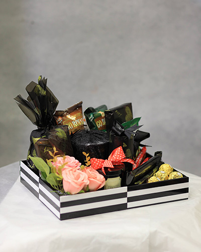 Black Beauty Eid Gift Box