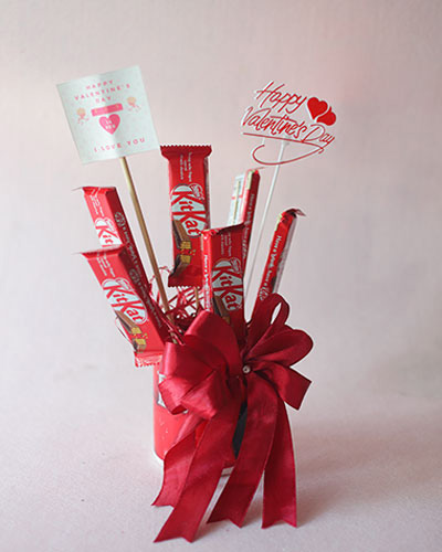 Love Knot KitKat Gift