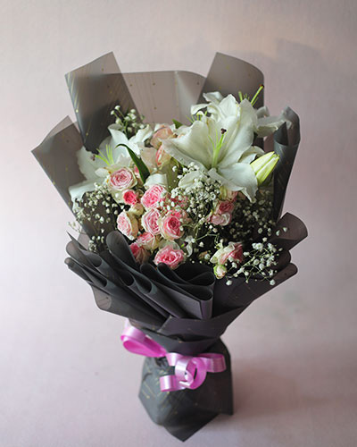 Eternal Noir Elegance Bouquet