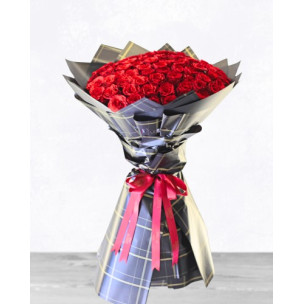Elegant Red Rose Bouquet
