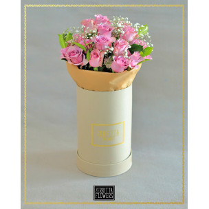 Long Stemmed Pink Roses